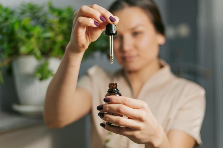 Which are the best CBD products for anxiety? Should you buy wholesale CBD products? 